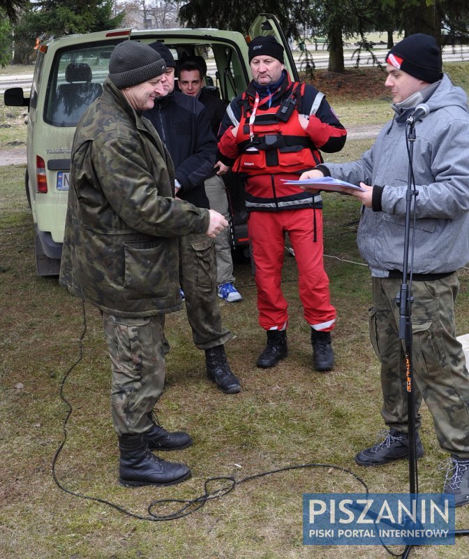 Z Pisy do ZUKu. Wyłowiono setki przedmiotów z dna naszej rzeki.