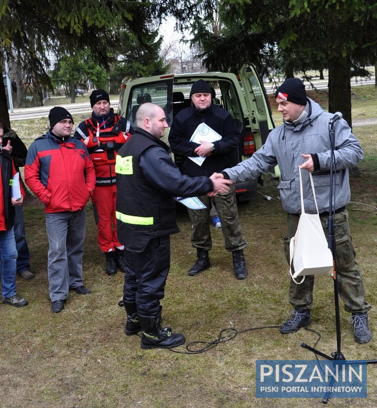 Z Pisy do ZUKu. Wyłowiono setki przedmiotów z dna naszej rzeki.