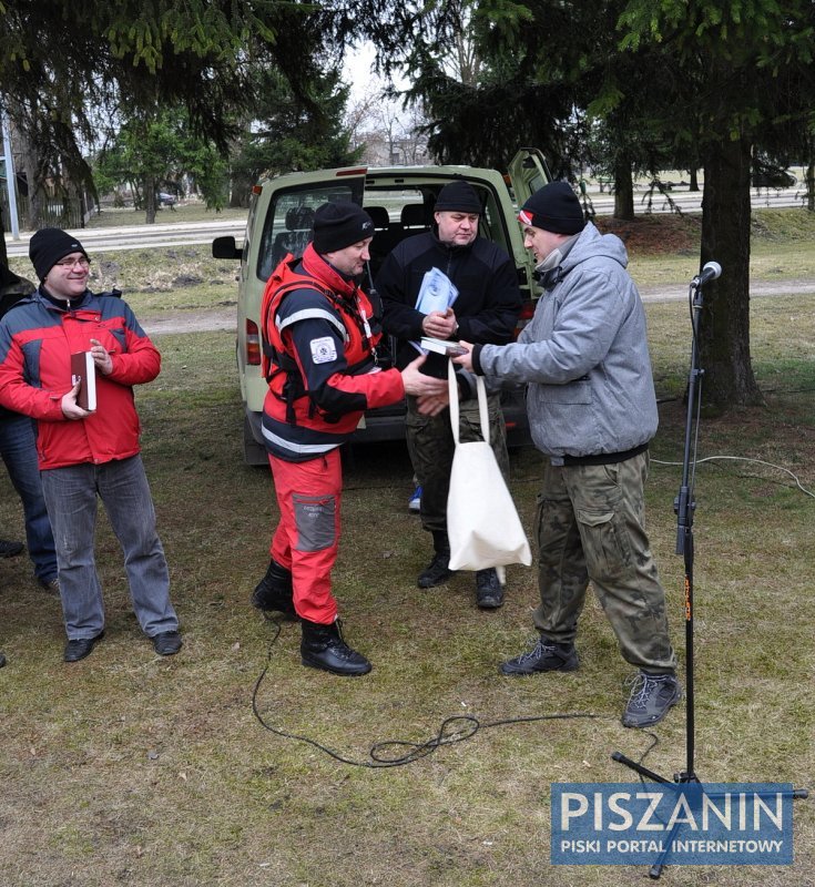 Z Pisy do ZUKu. Wyłowiono setki przedmiotów z dna naszej rzeki.