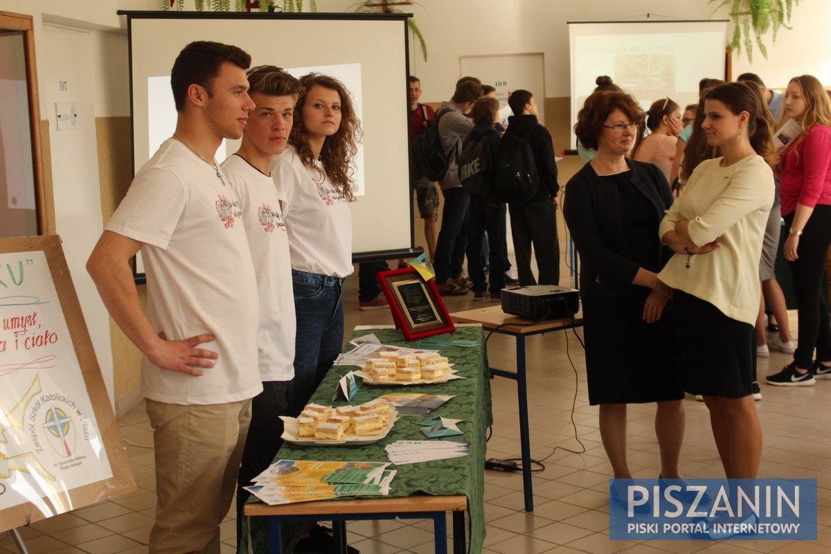 Szkoły średnie prezentowały się na targach