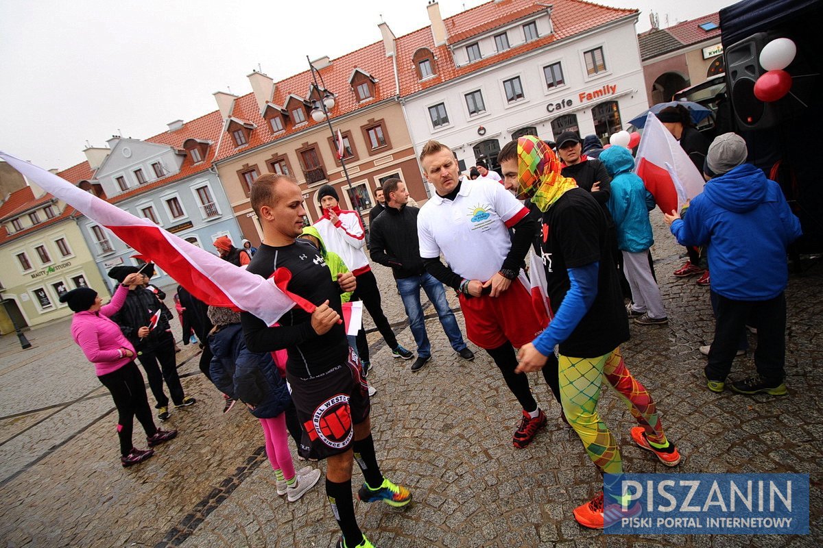 Deszczowy bieg w Święto Niepodległości