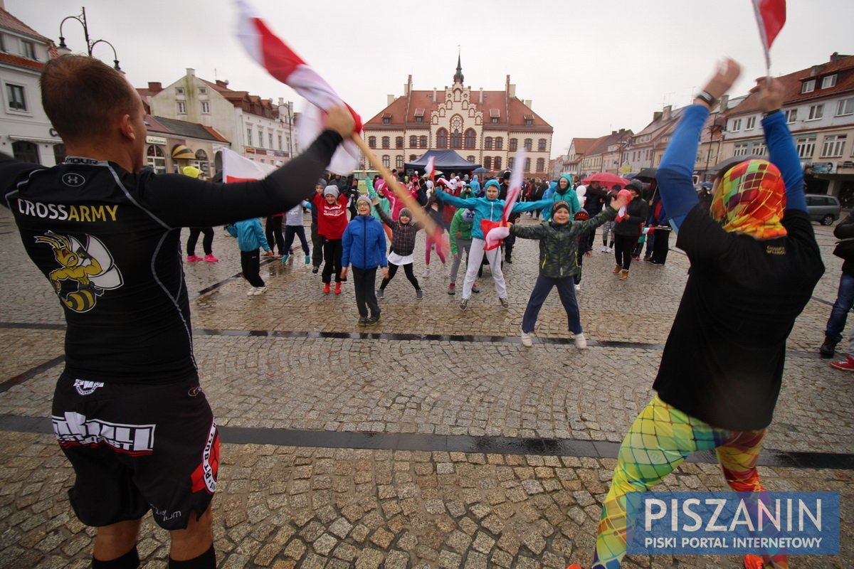 Deszczowy bieg w Święto Niepodległości