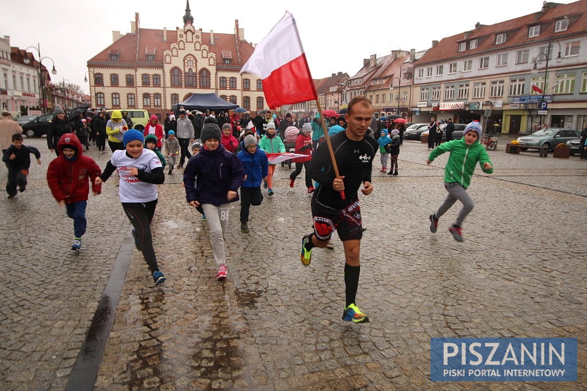 Deszczowy bieg w Święto Niepodległości