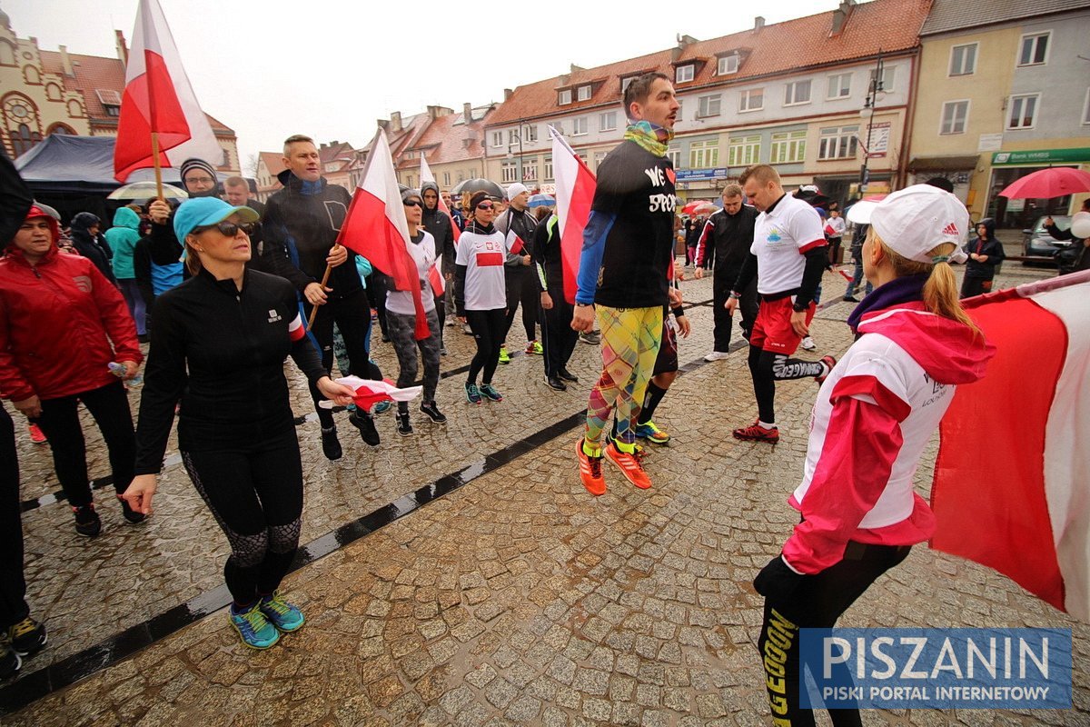 Deszczowy bieg w Święto Niepodległości