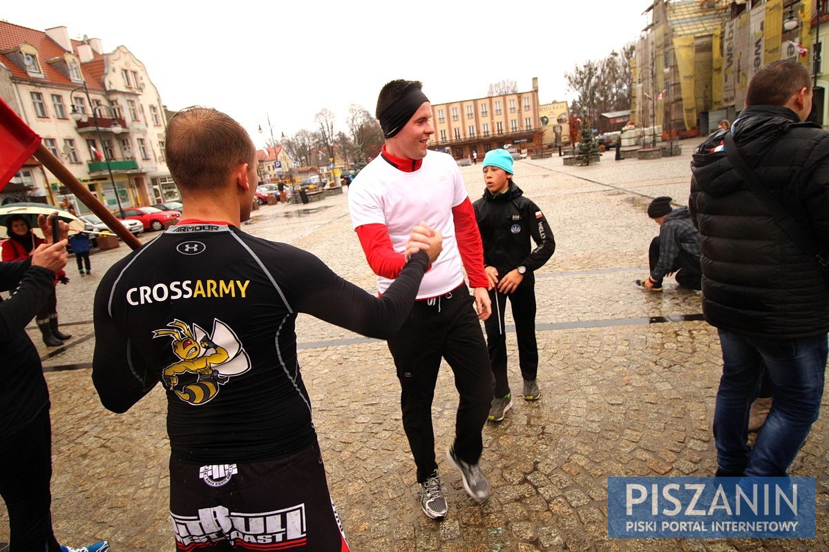 Deszczowy bieg w Święto Niepodległości