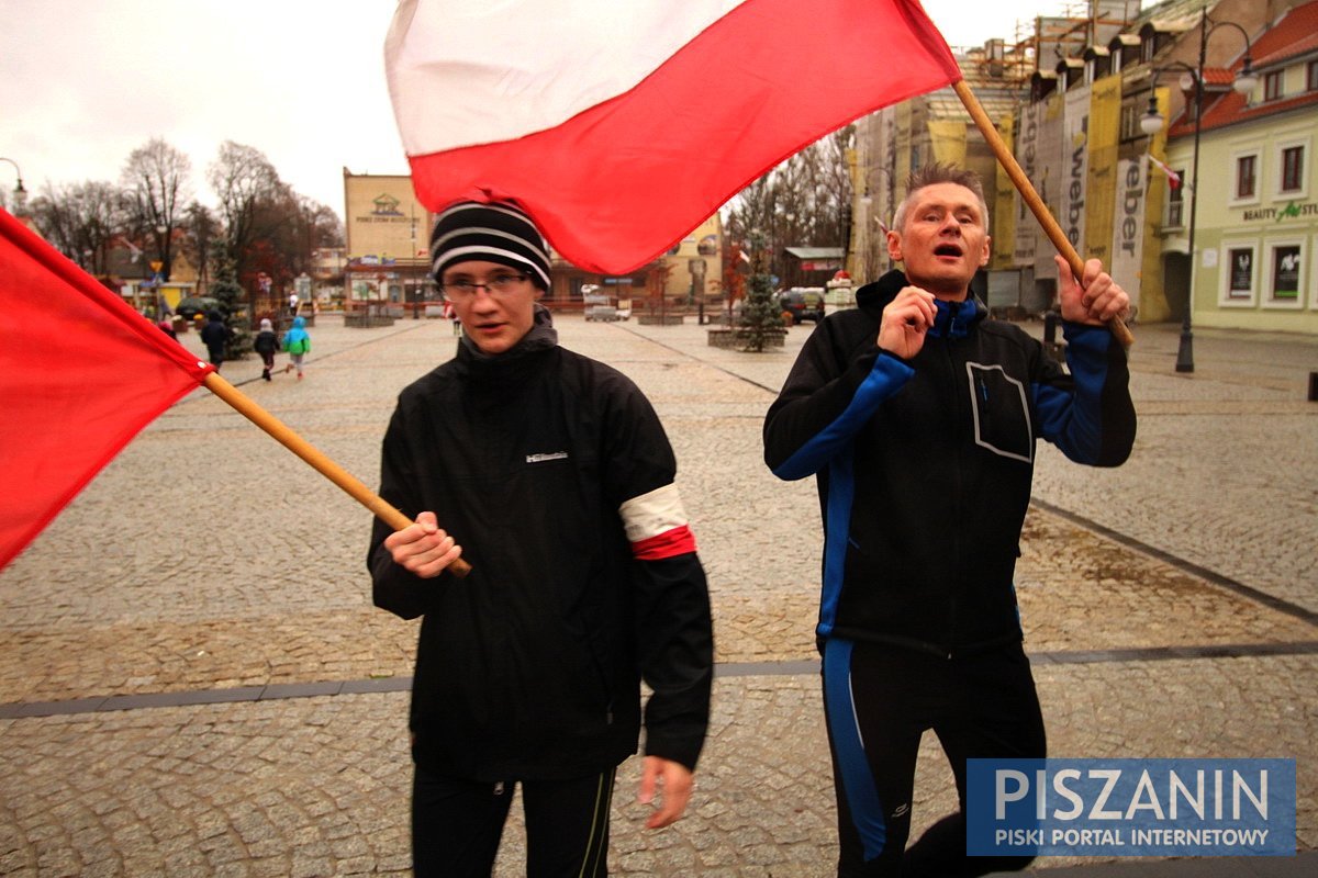 Deszczowy bieg w Święto Niepodległości