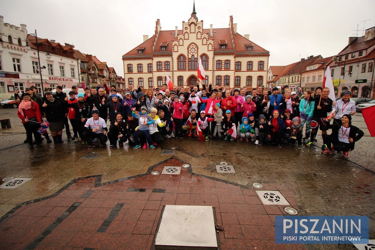 Deszczowy bieg w Święto Niepodległości