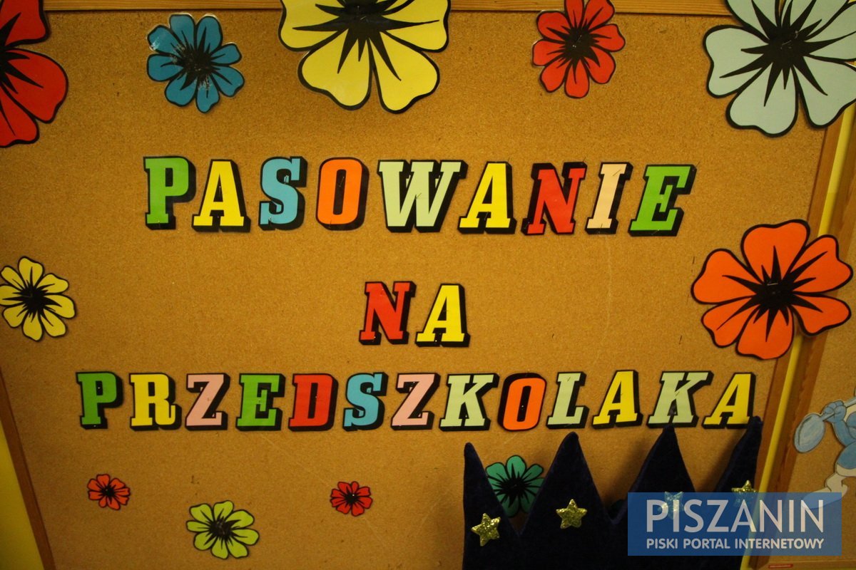 Smerfy pasowane na przedszkolaków