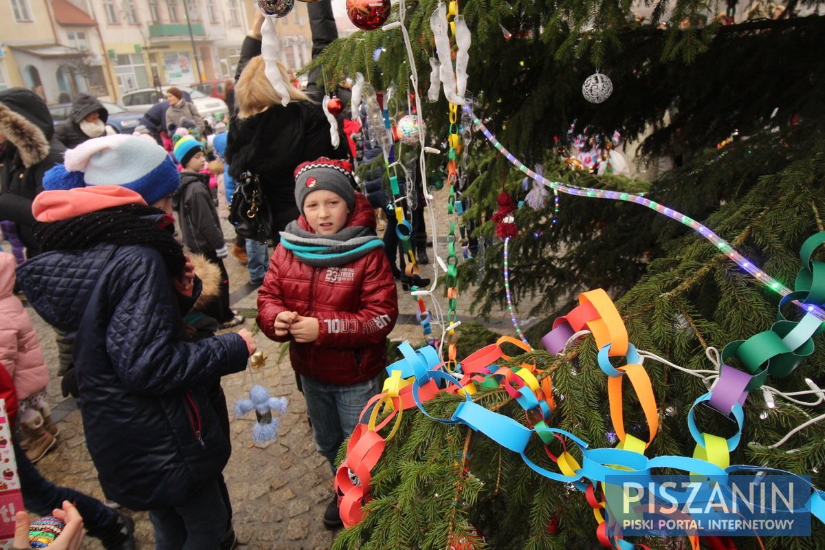 Wspólnie ubraliśmy choinkę na Placu Daszyńskiego