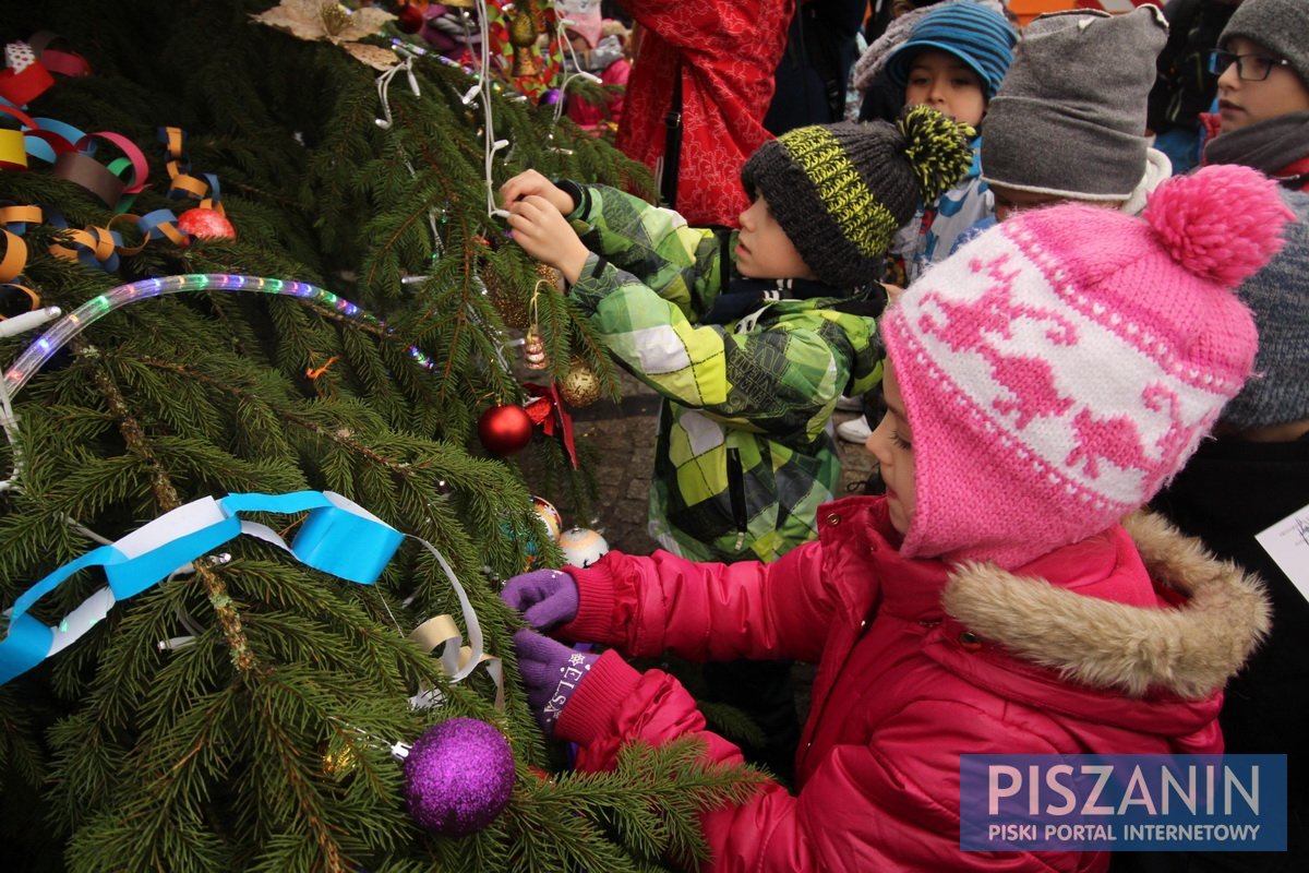 Wspólnie ubraliśmy choinkę na Placu Daszyńskiego