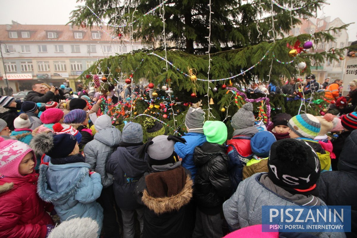 Wspólnie ubraliśmy choinkę na Placu Daszyńskiego