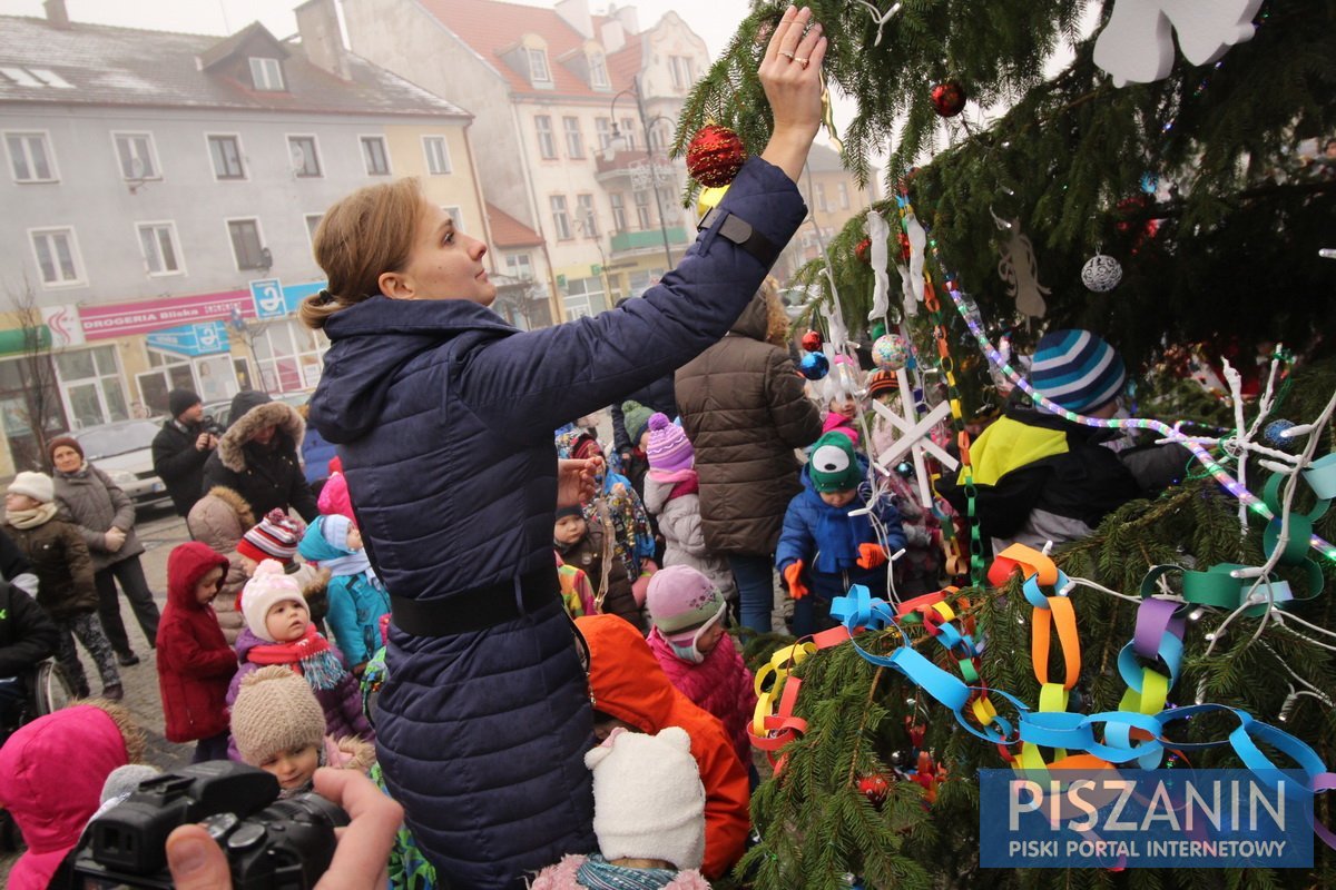 Wspólnie ubraliśmy choinkę na Placu Daszyńskiego