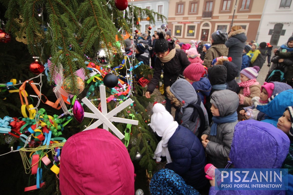 Wspólnie ubraliśmy choinkę na Placu Daszyńskiego