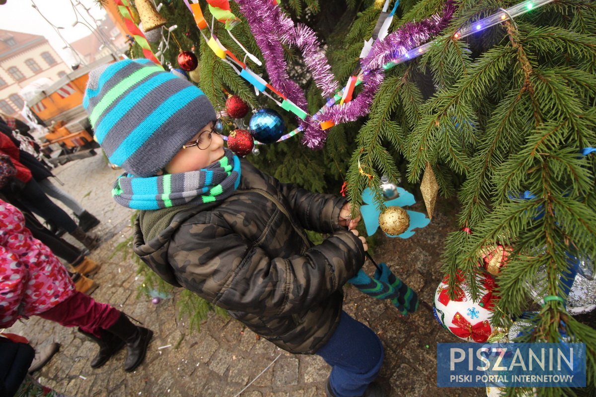 Wspólnie ubraliśmy choinkę na Placu Daszyńskiego