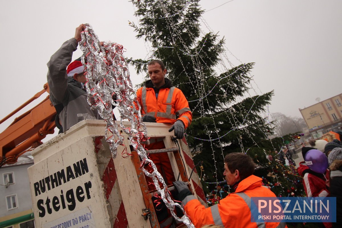 Wspólnie ubraliśmy choinkę na Placu Daszyńskiego