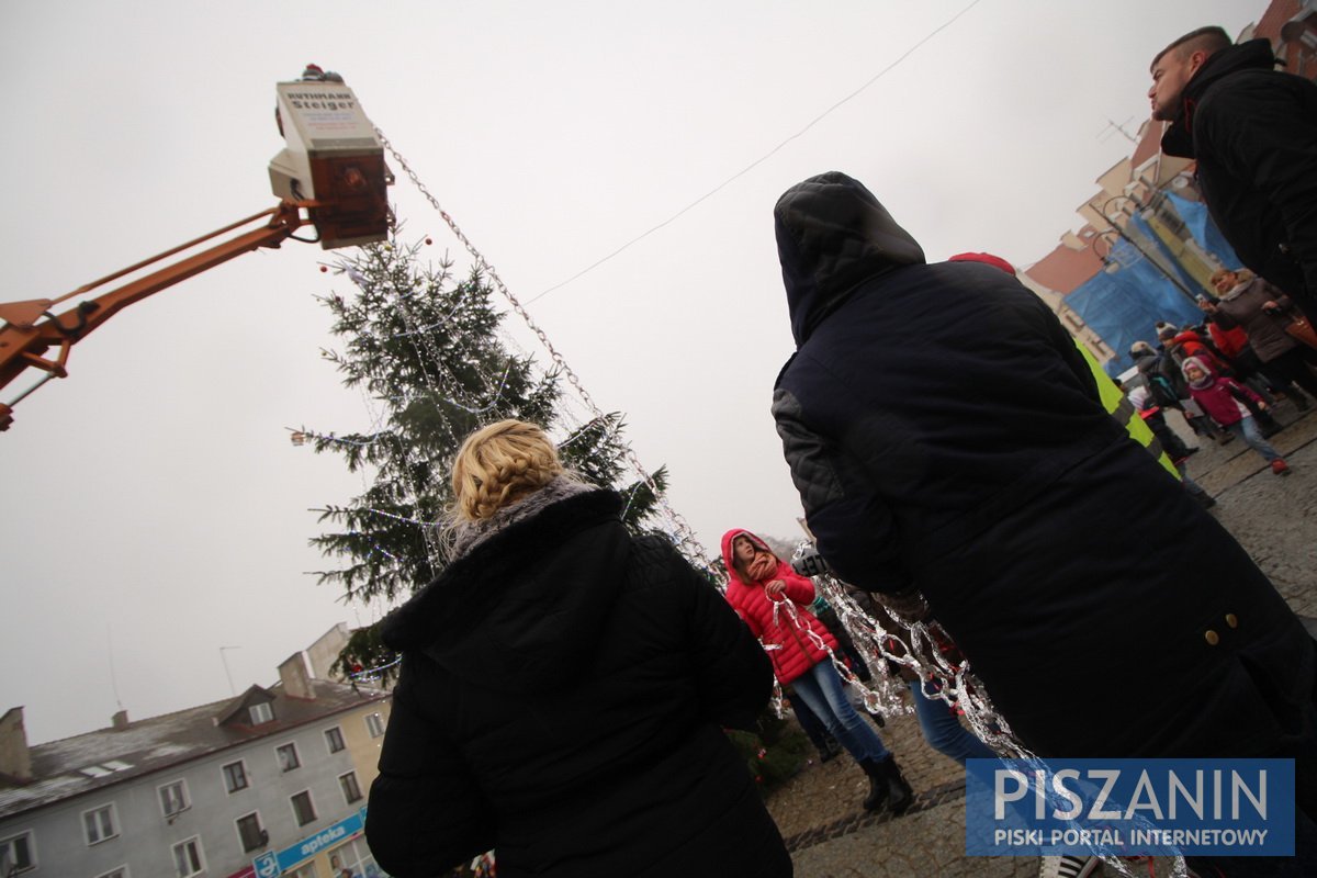 Wspólnie ubraliśmy choinkę na Placu Daszyńskiego