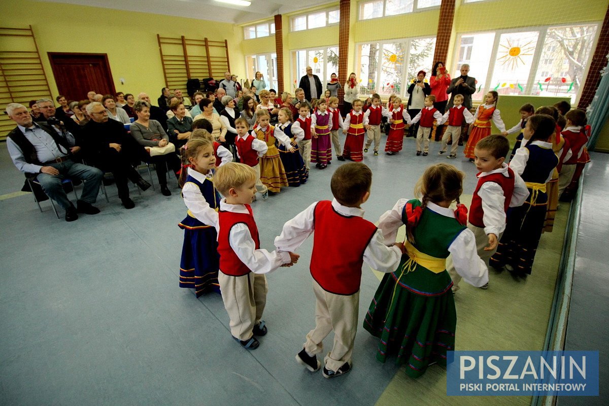 Promyczki wystąpiły dla babć i dziadków