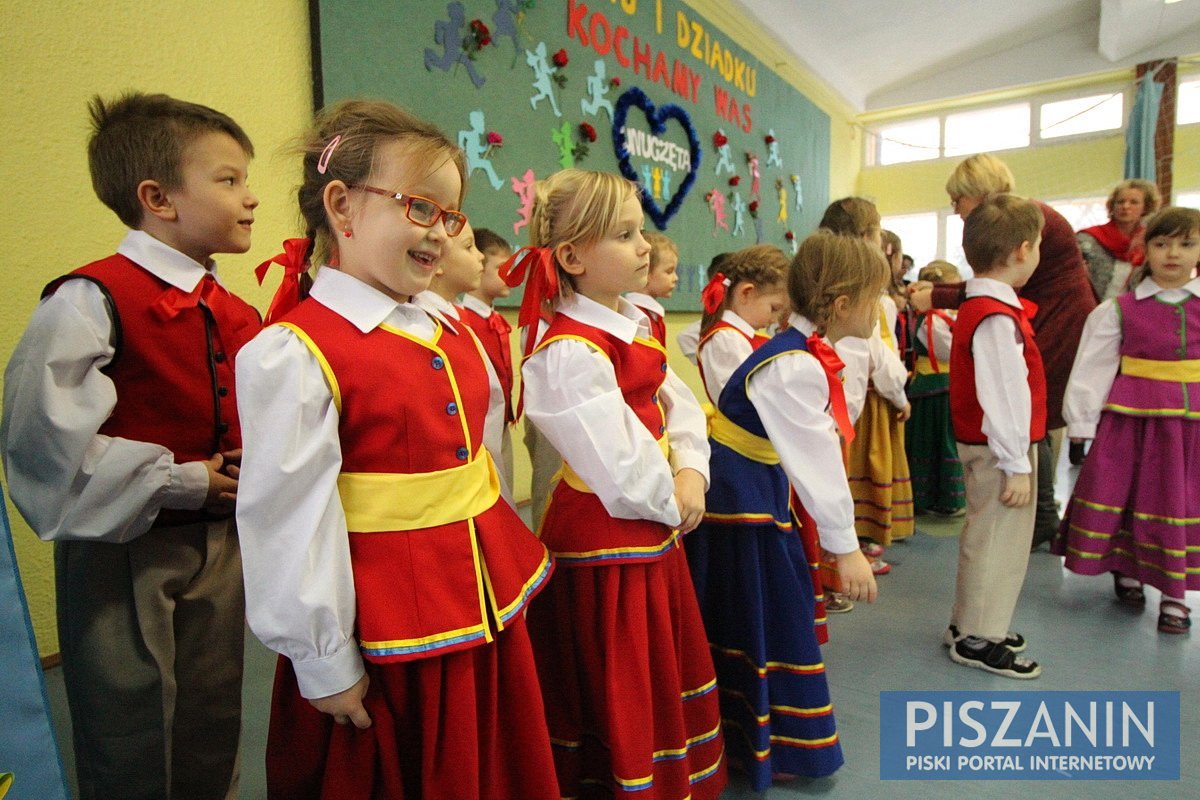 Promyczki wystąpiły dla babć i dziadków