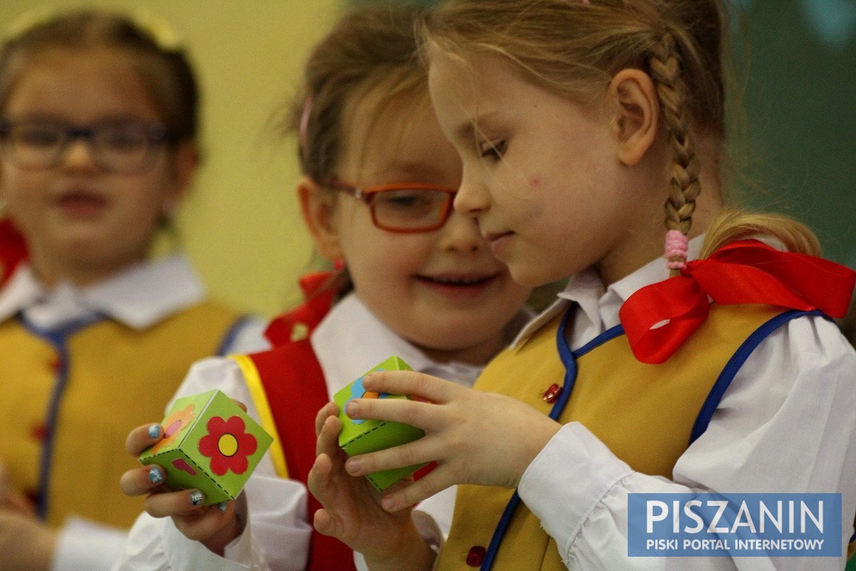 Promyczki wystąpiły dla babć i dziadków