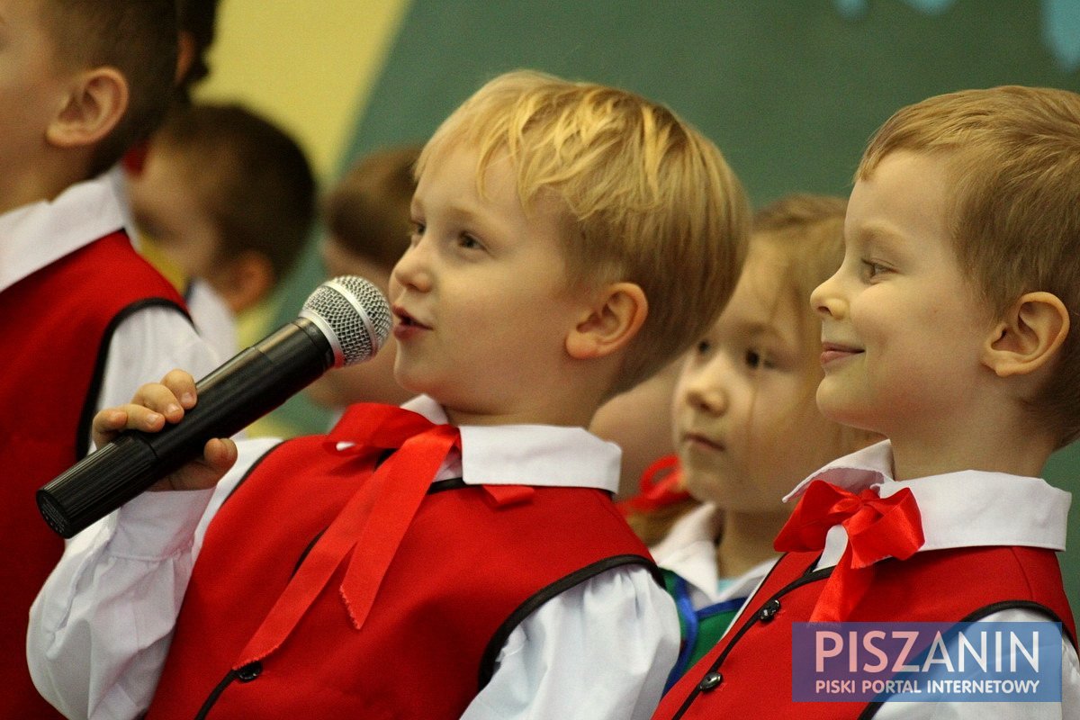 Promyczki wystąpiły dla babć i dziadków