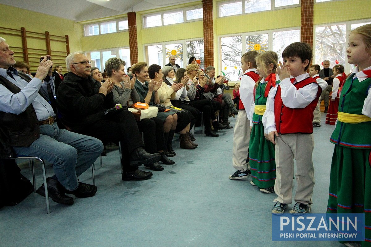 Promyczki wystąpiły dla babć i dziadków