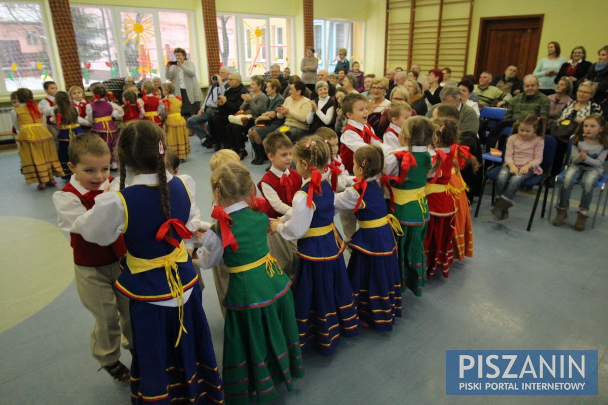 Promyczki wystąpiły dla babć i dziadków