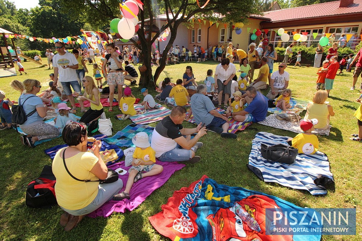 Przedszkolny piknik rodzinny - galeria zdjęć