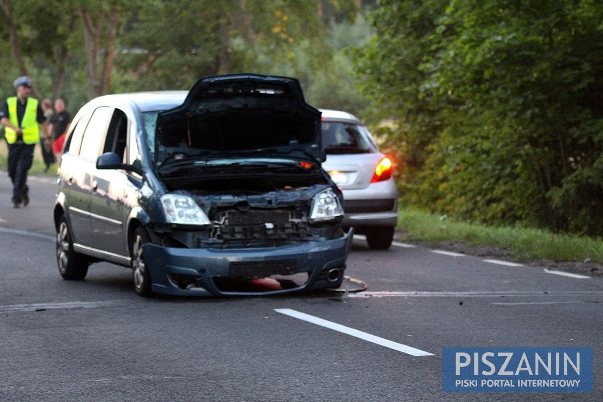 Wypadek na trasie Pisz - Orzysz. Ranny motocyklista przebywa w szpitalu.