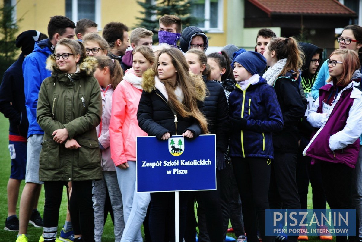 101 uczniów z powiatu piskiego rywalizowało w lekkiej atletyce