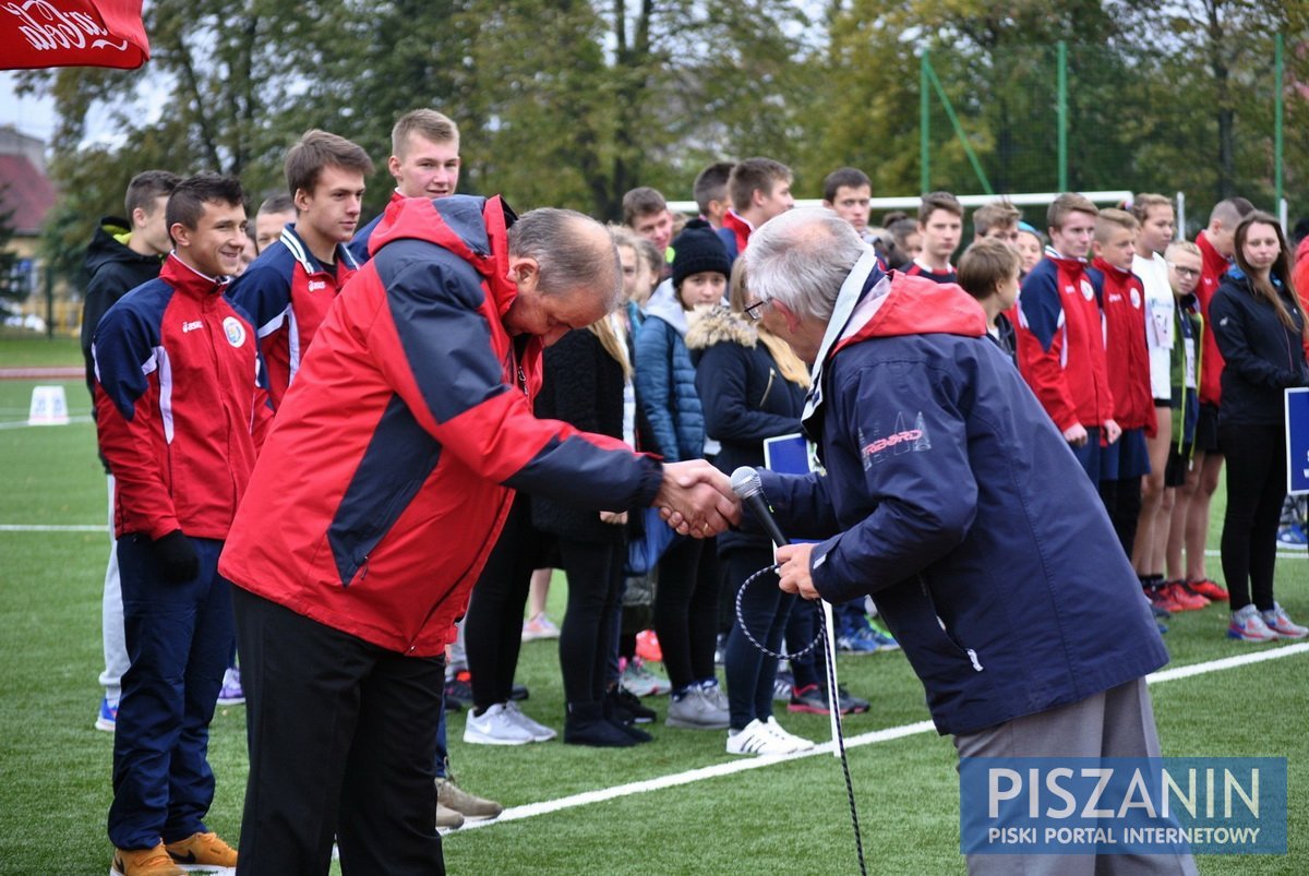 101 uczniów z powiatu piskiego rywalizowało w lekkiej atletyce