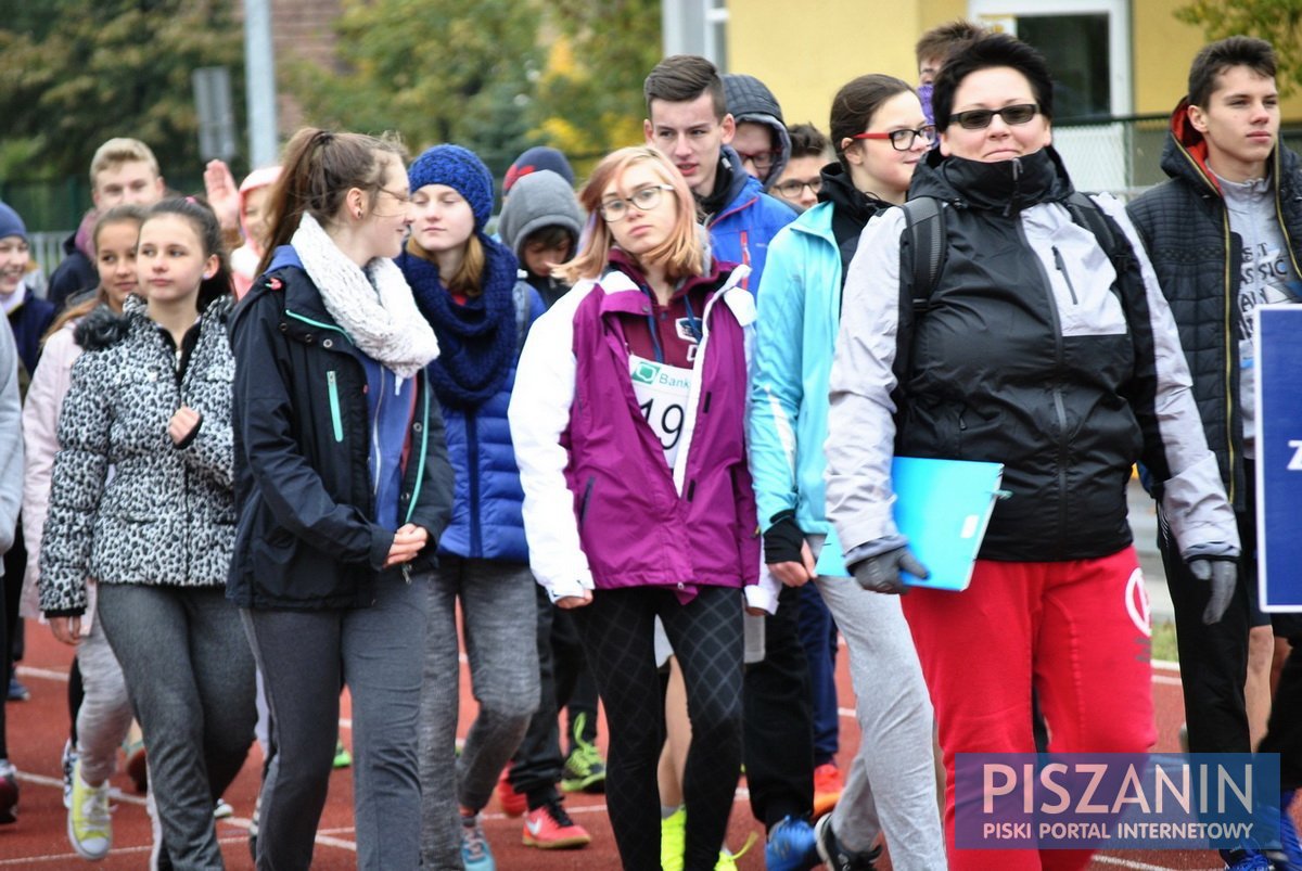 101 uczniów z powiatu piskiego rywalizowało w lekkiej atletyce