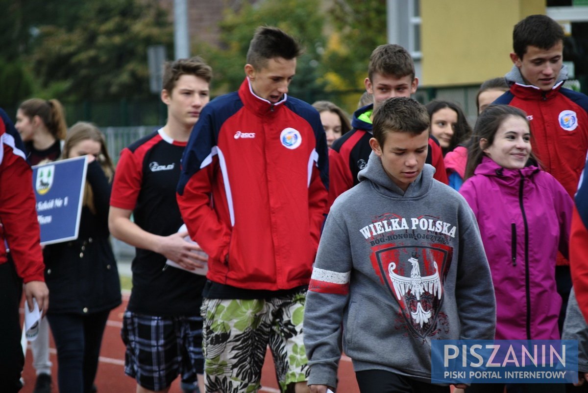 101 uczniów z powiatu piskiego rywalizowało w lekkiej atletyce