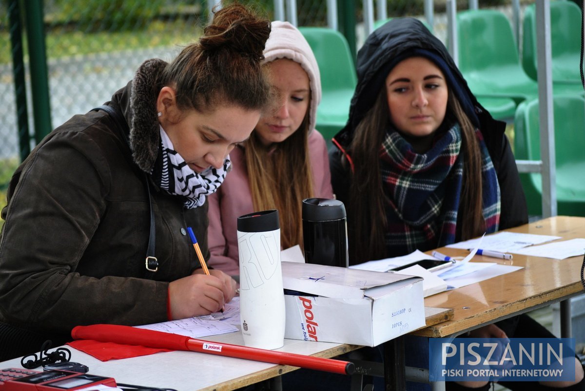 101 uczniów z powiatu piskiego rywalizowało w lekkiej atletyce