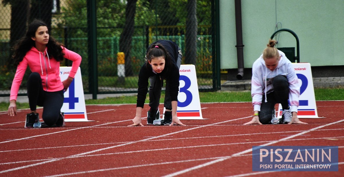 101 uczniów z powiatu piskiego rywalizowało w lekkiej atletyce