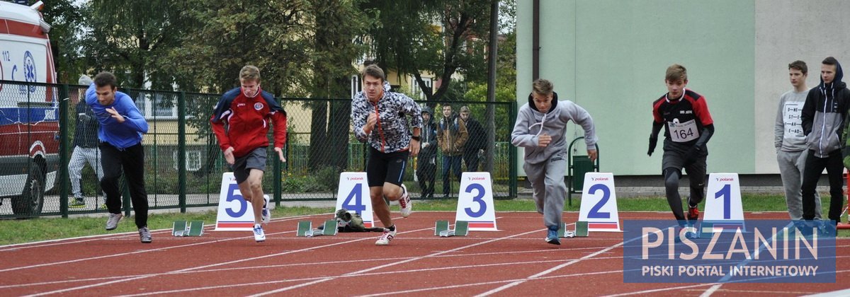 101 uczniów z powiatu piskiego rywalizowało w lekkiej atletyce