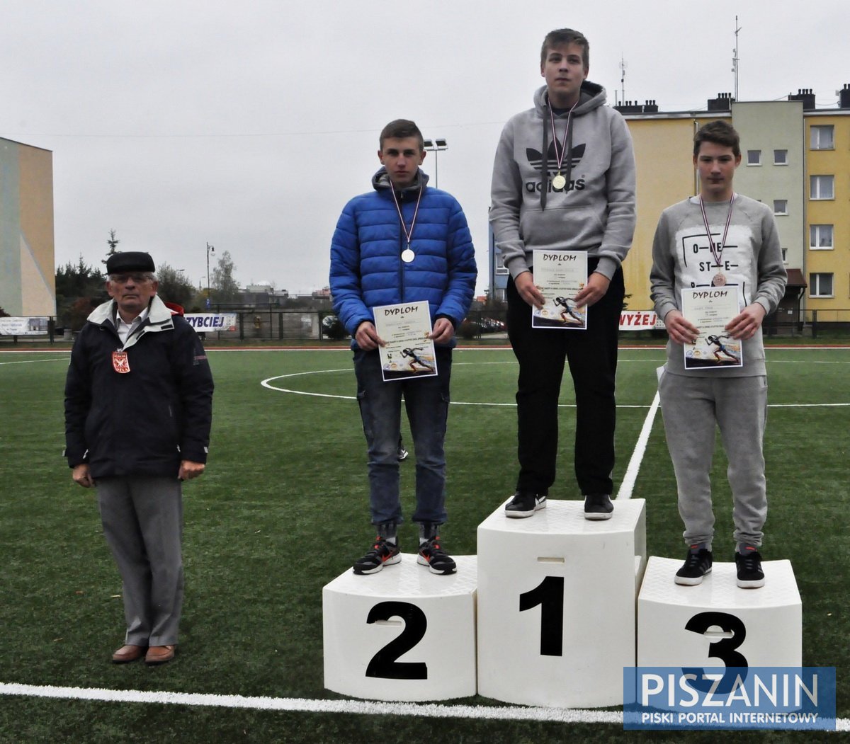 101 uczniów z powiatu piskiego rywalizowało w lekkiej atletyce