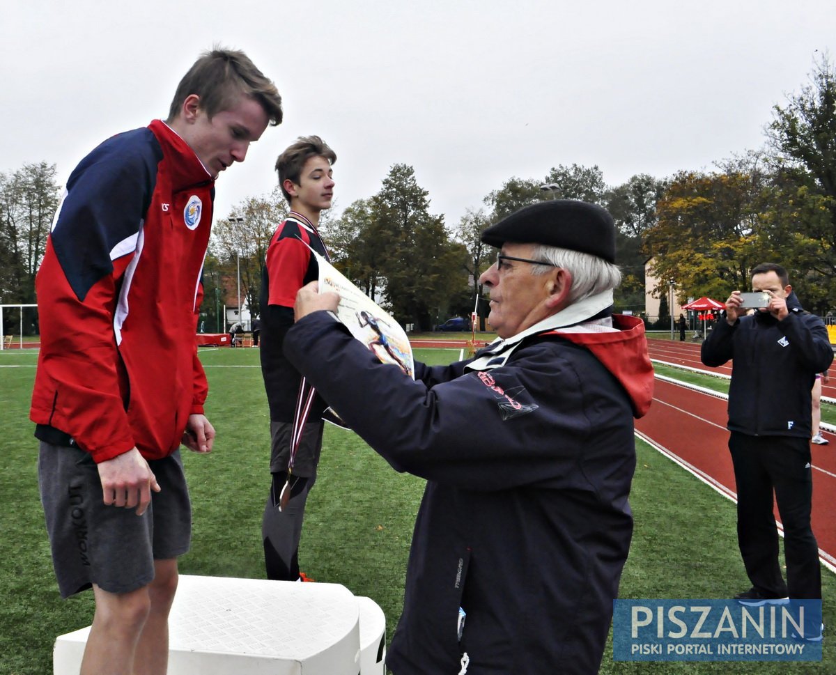 101 uczniów z powiatu piskiego rywalizowało w lekkiej atletyce