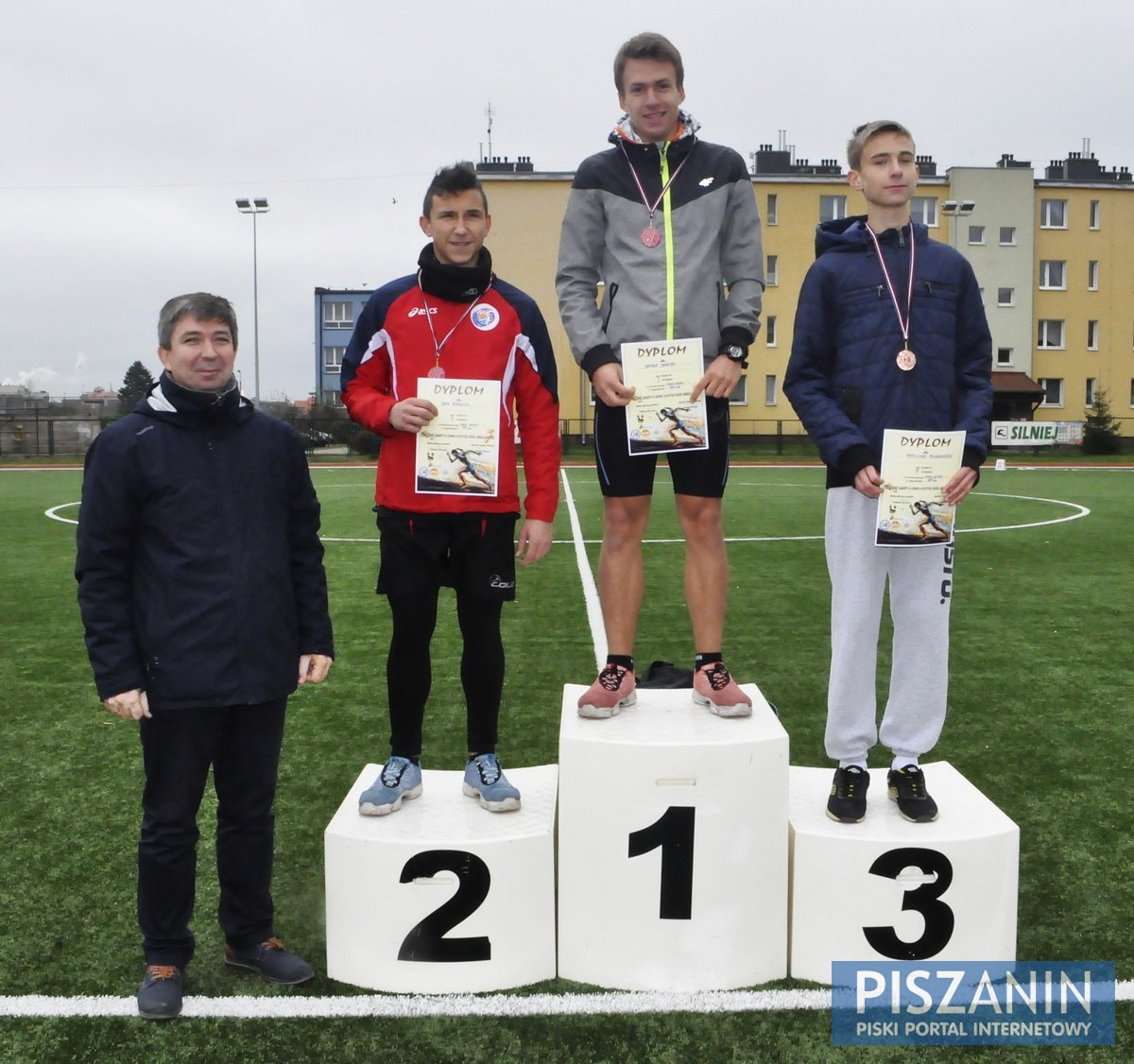 101 uczniów z powiatu piskiego rywalizowało w lekkiej atletyce