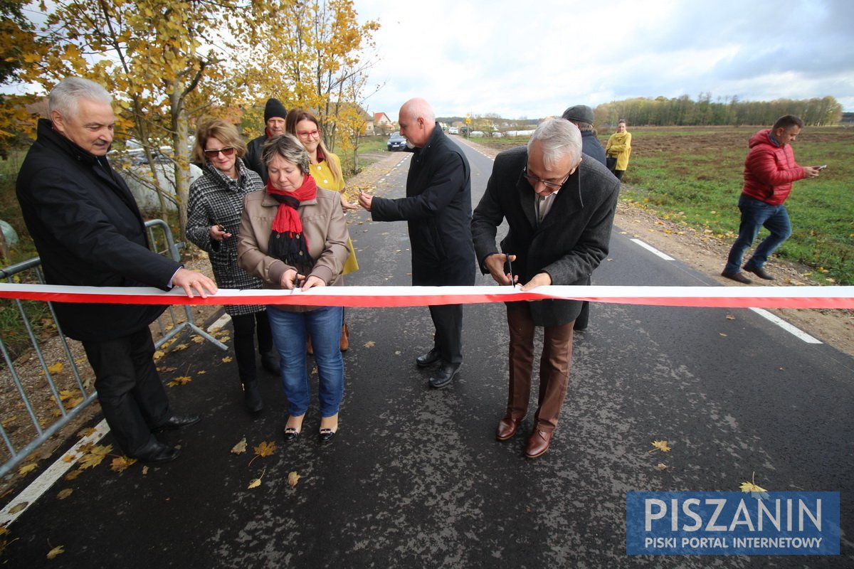 Mieszkańcy Łupek i okolicznych posesji mają nową drogę