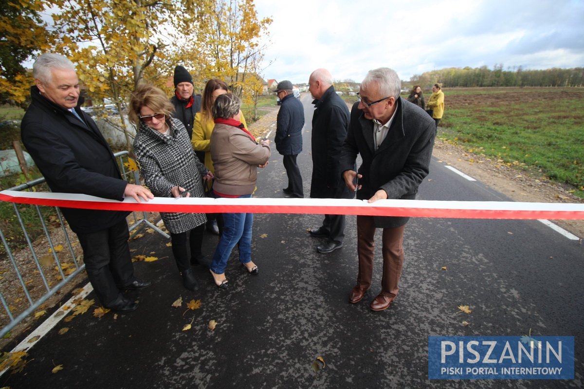 Mieszkańcy Łupek i okolicznych posesji mają nową drogę