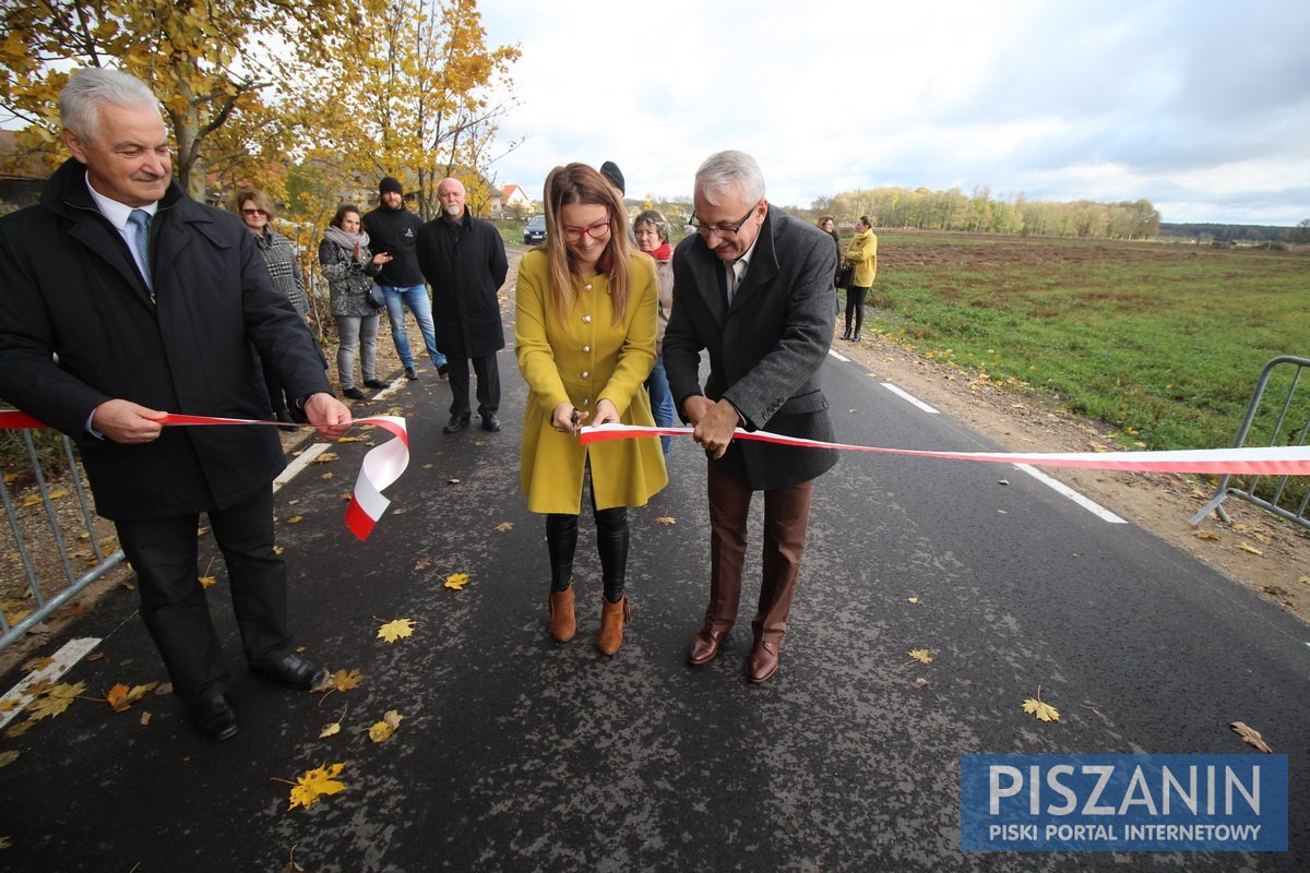 Mieszkańcy Łupek i okolicznych posesji mają nową drogę