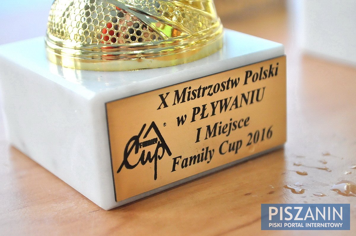 Zawody pływackie Family Cup - galeria zdjęć