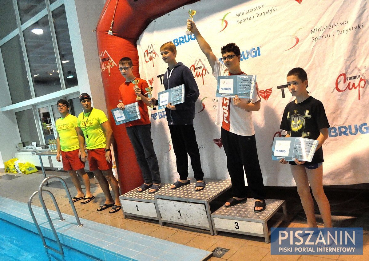 Zawody pływackie Family Cup - galeria zdjęć