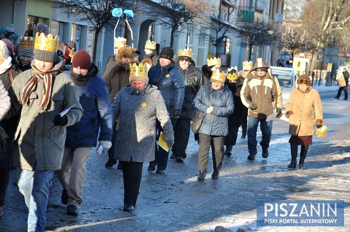 Świąteczny orszak z Maryją, Józefem i mnóstwem króli