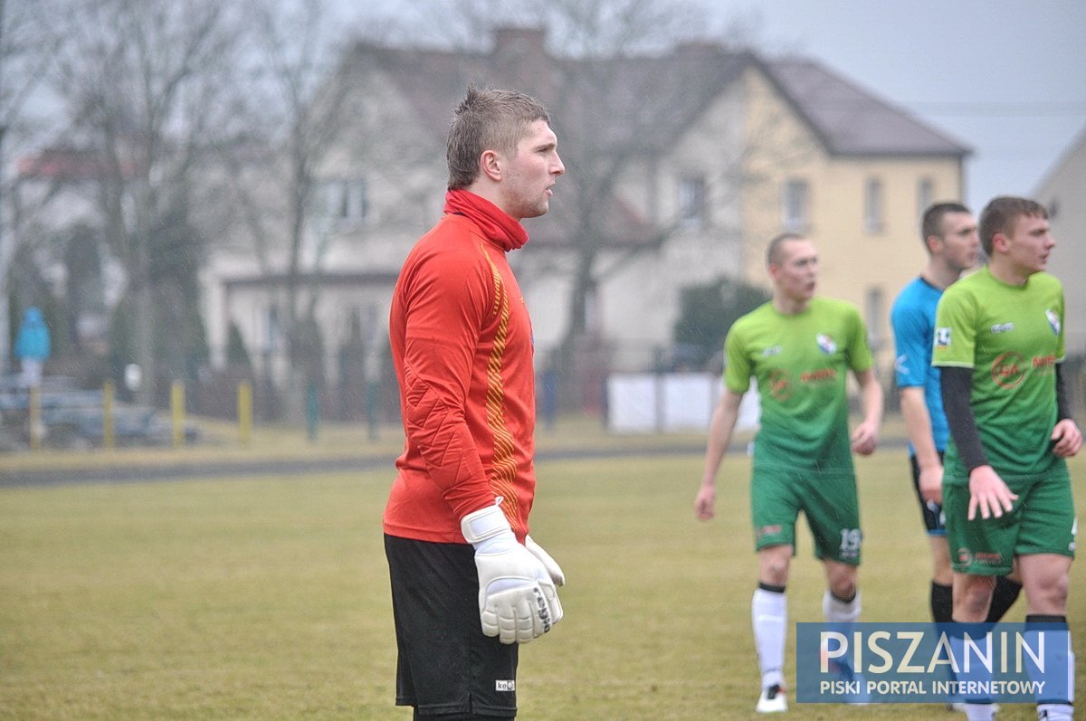 Piszanie zdeklasowani przez Śniardwy