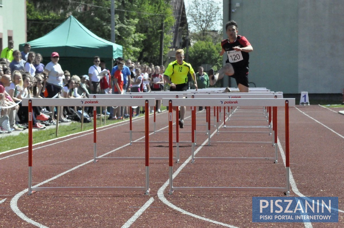 Zawody lekkoatletyczne gimnazjalistów - galeria zdjęć