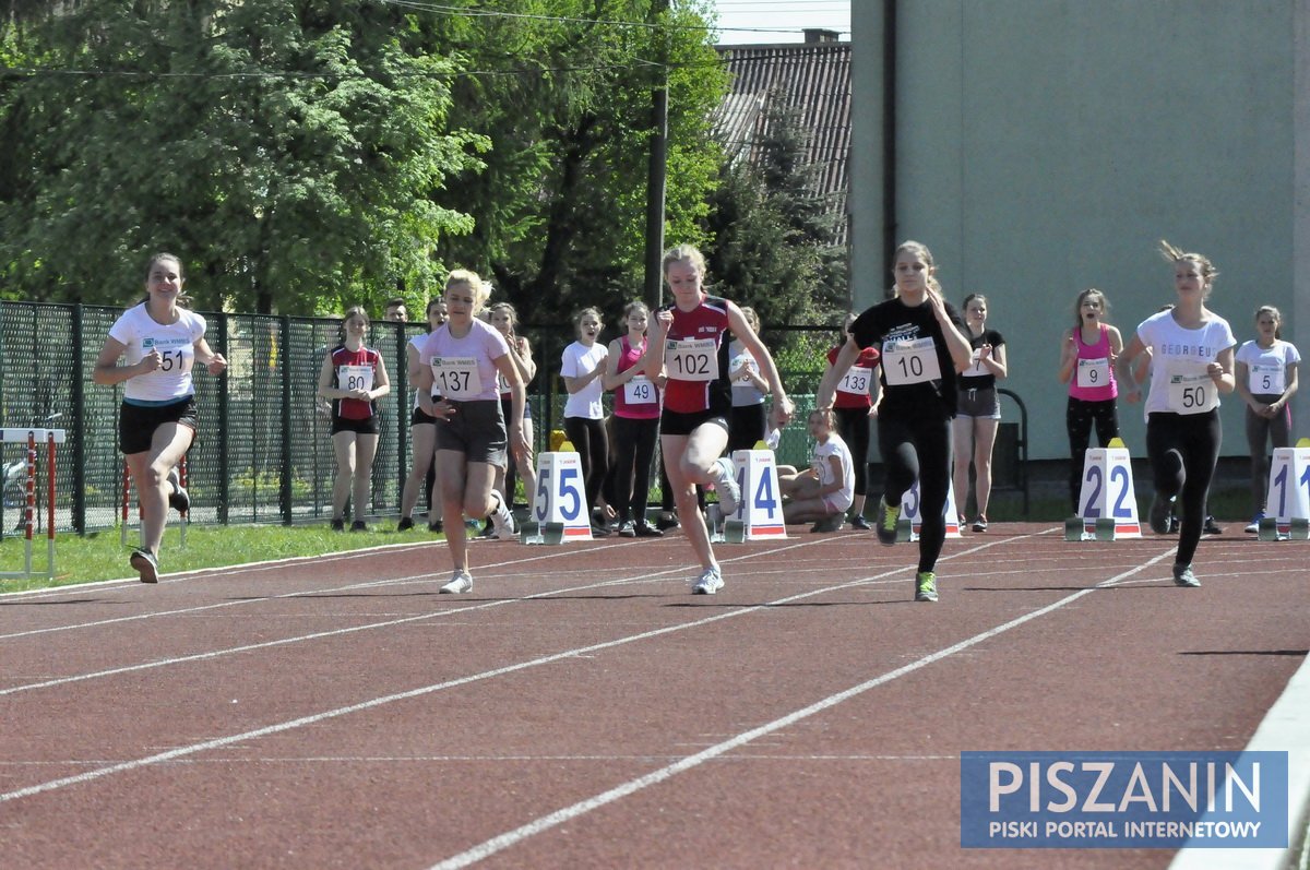 Zawody lekkoatletyczne gimnazjalistów - galeria zdjęć