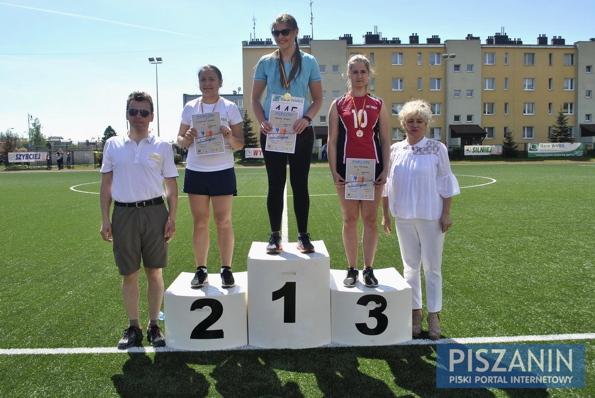 Zawody lekkoatletyczne gimnazjalistów - galeria zdjęć