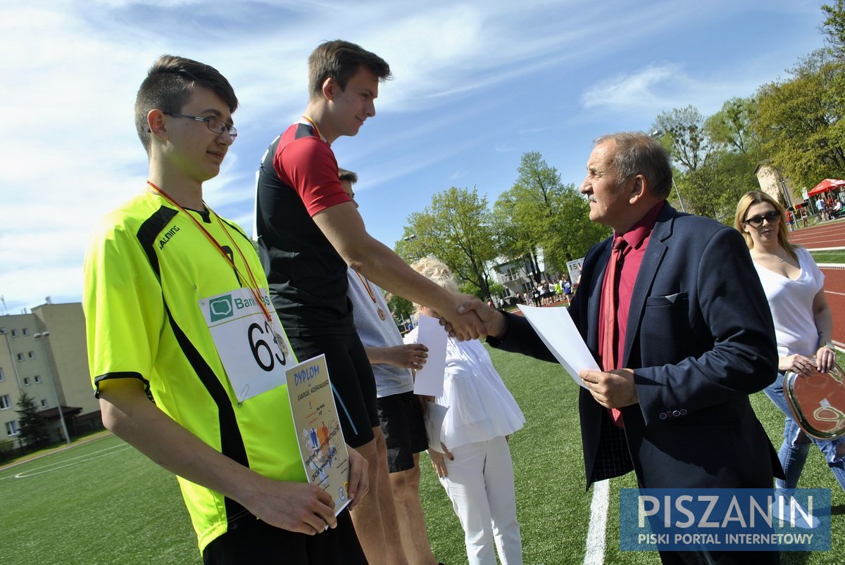 Zawody lekkoatletyczne gimnazjalistów - galeria zdjęć