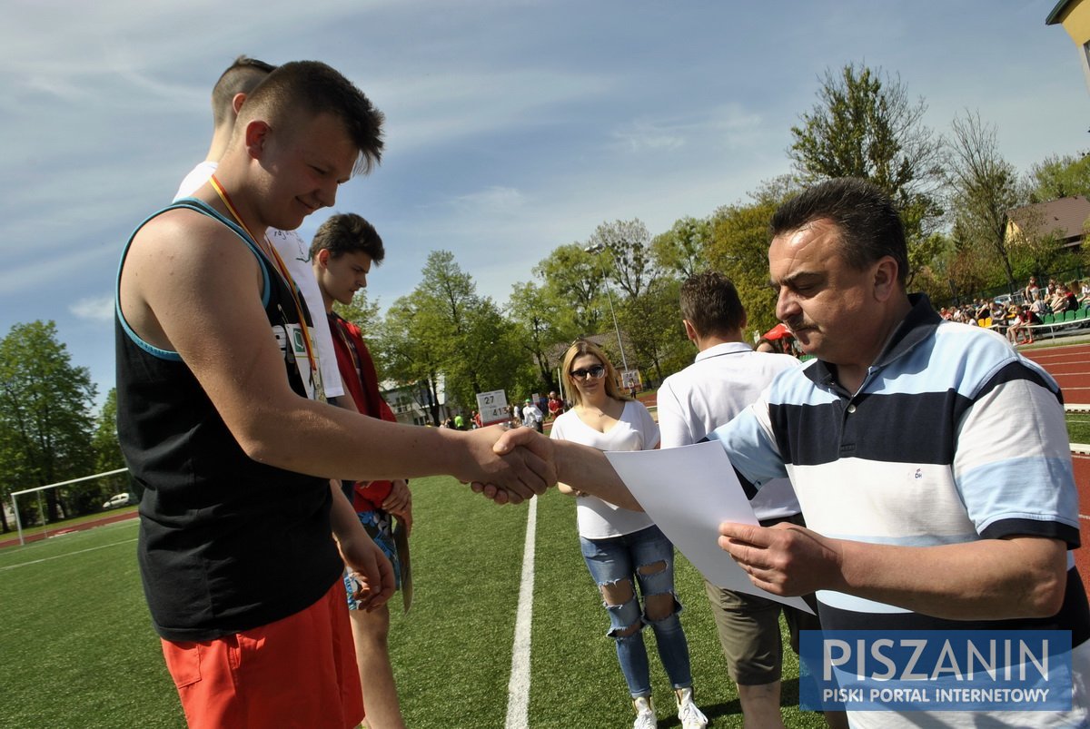 Zawody lekkoatletyczne gimnazjalistów - galeria zdjęć